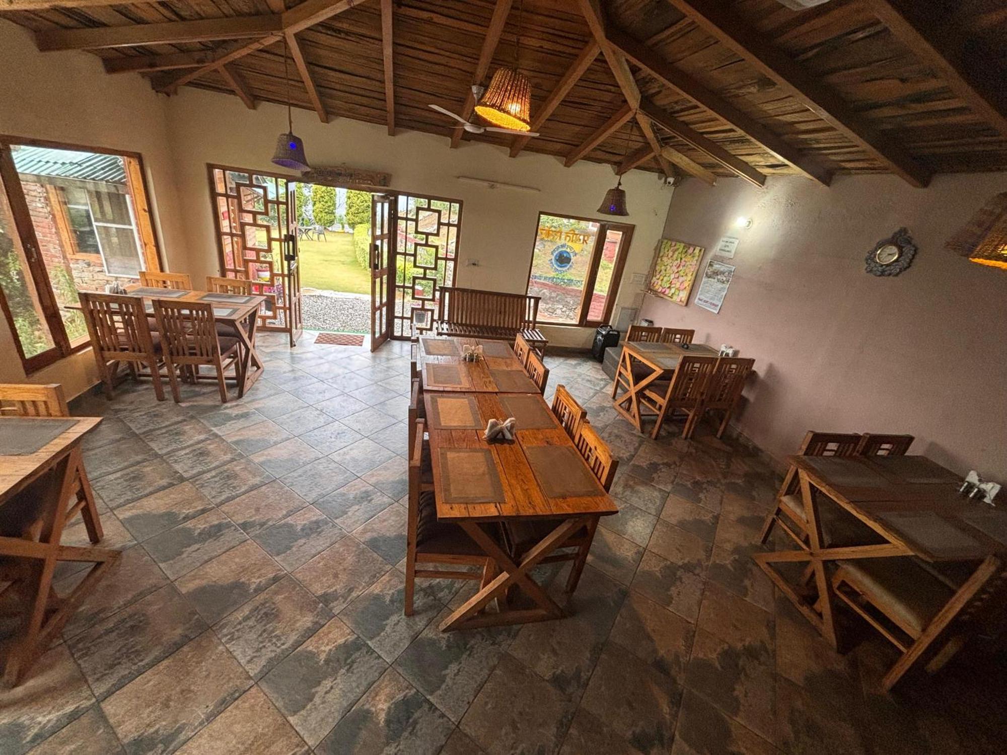 Pragati Resort & Restaurant- Eden Of Kumaon Bhowali Exterior photo