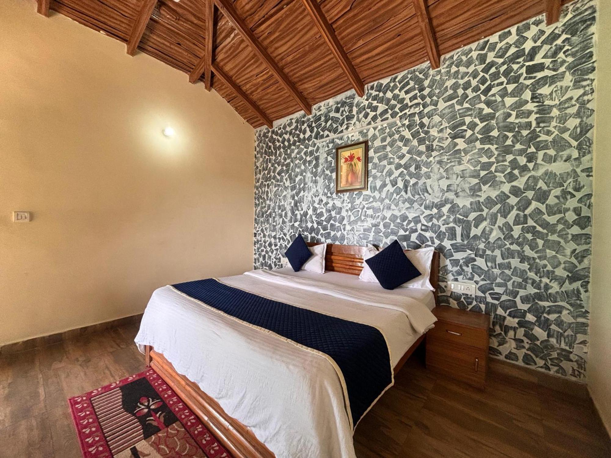Pragati Resort & Restaurant- Eden Of Kumaon Bhowali Exterior photo