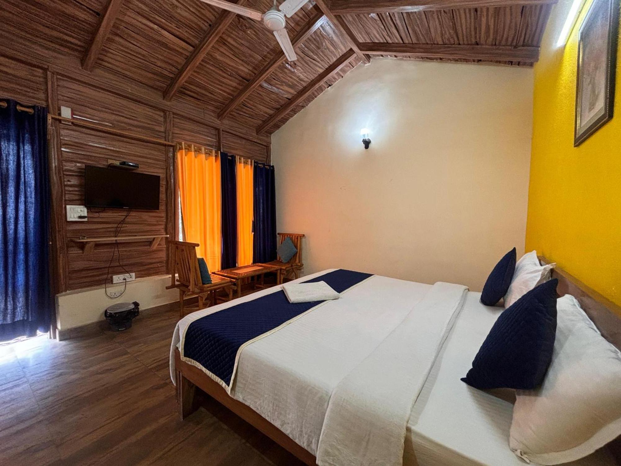 Pragati Resort & Restaurant- Eden Of Kumaon Bhowali Exterior photo